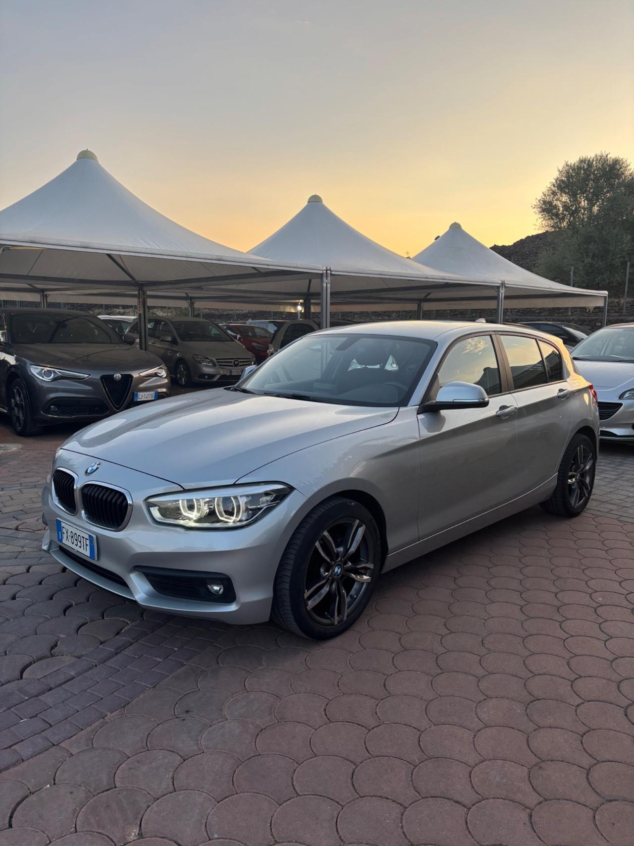 Bmw 118 118d 5p. Business Advantage