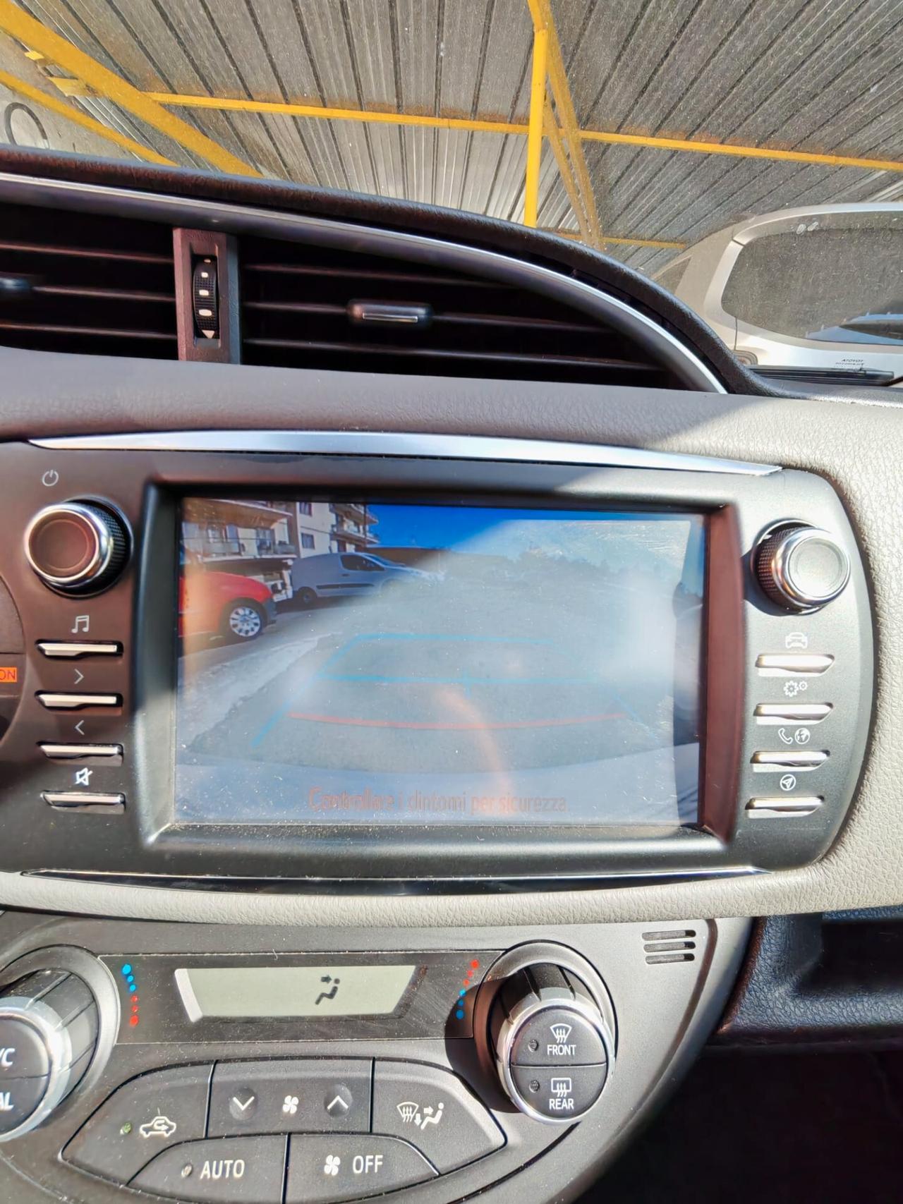 Toyota Yaris 1.5 Hybrid 5 porte Business