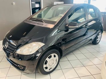 Mercedes-benz A 160 CDI BlueEFFICIENCY Coupé