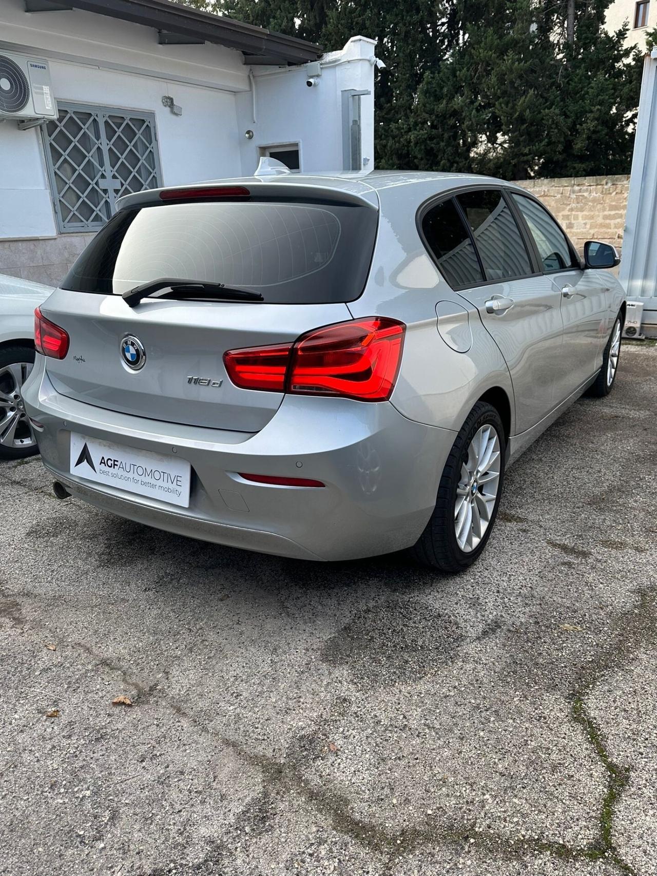 Bmw 118 118d 5p. Business