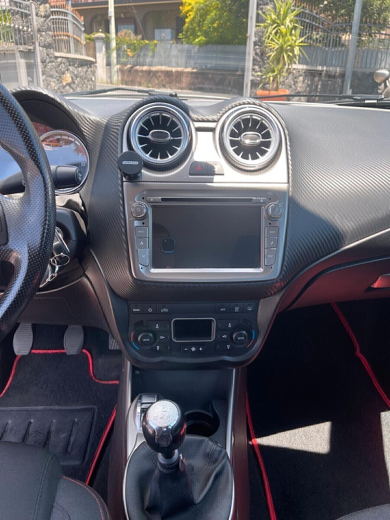 Alfa Romeo MiTo 1.4 220cv Allestimento Quadrifoglio