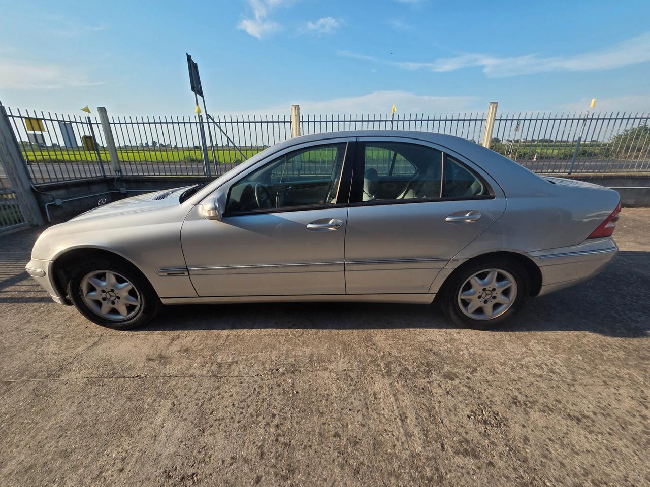 Mercedes-benz C 200 Kompressor TPS cat Elegance