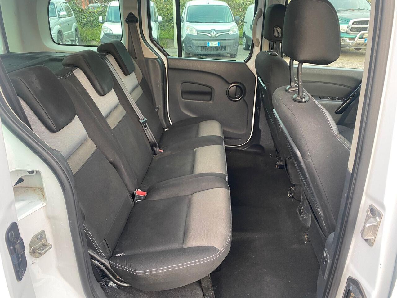 Renault Kangoo d.c.i. 5.--p.o.s.t.i.