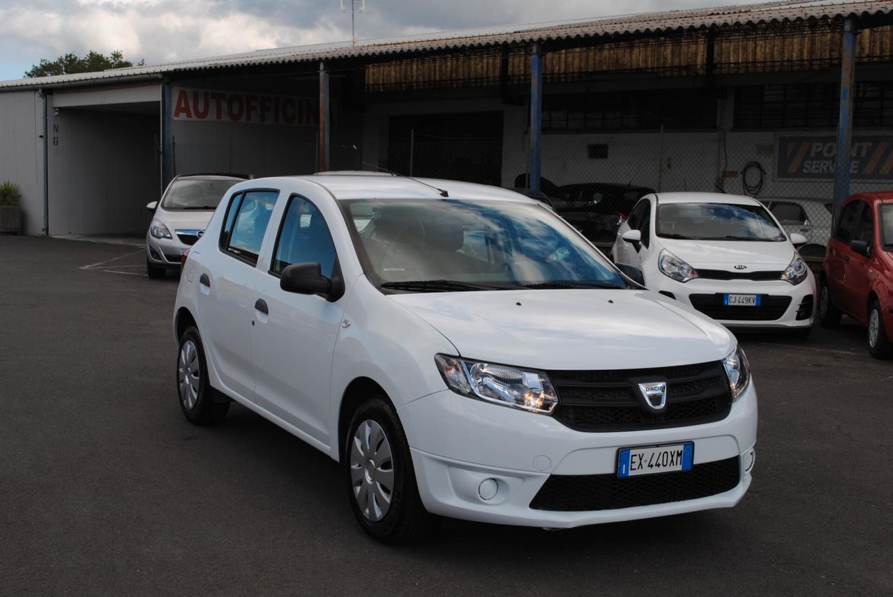 DACIA SANDERO 1.2 75 CV OK NEOPATENTATI (NO A/C)