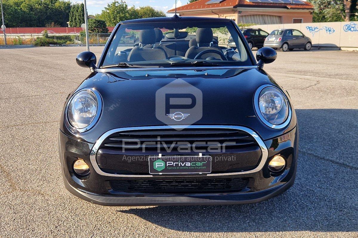 MINI Mini 1.5 Cooper D Cabrio