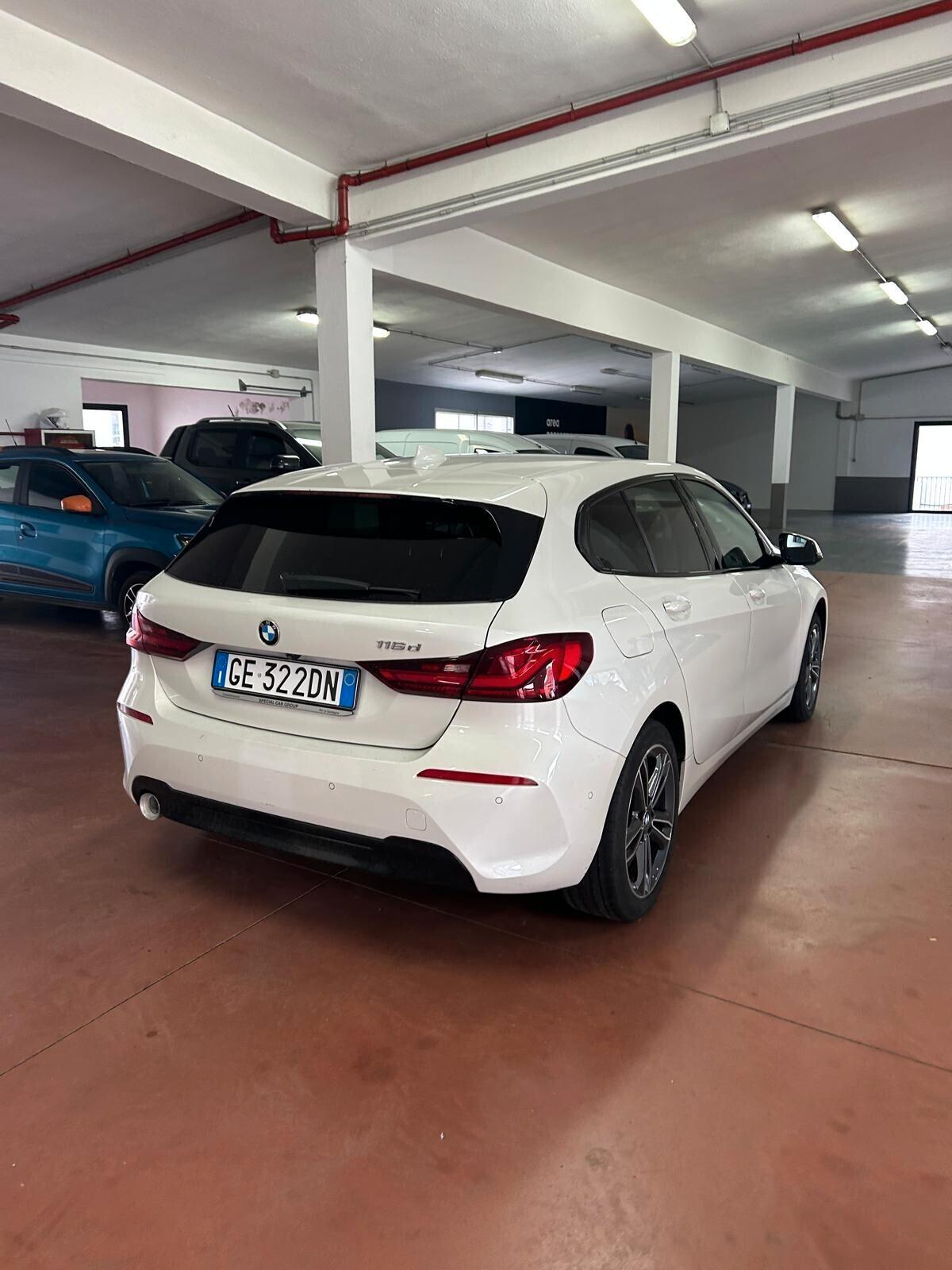 Bmw 116 116d 5p. Msport