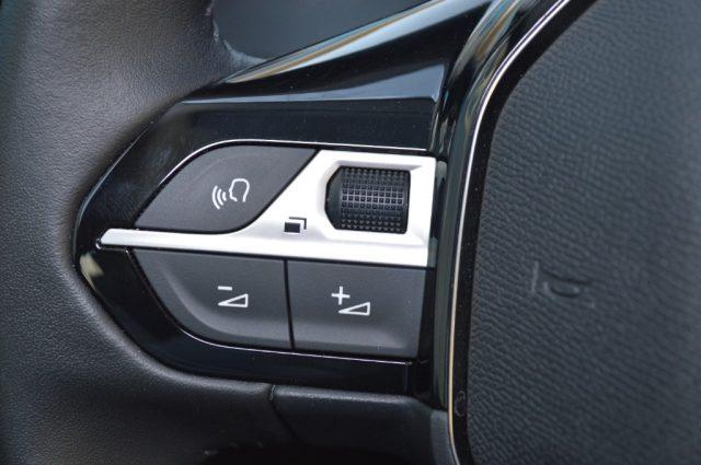 PEUGEOT 208 1.2 PureTech 100 Stop&Start Active Pack