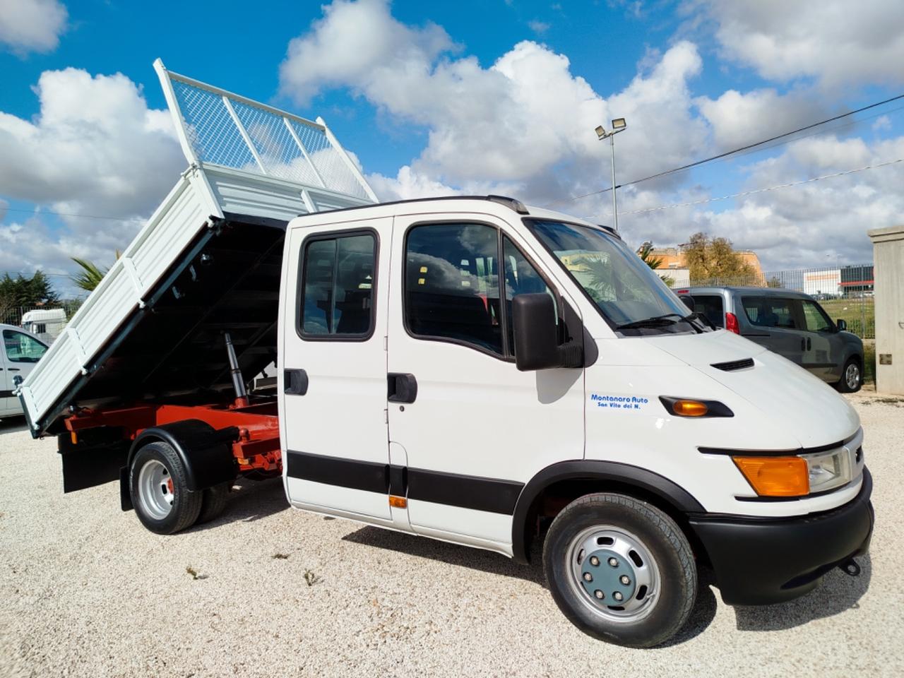 Iveco Daily 35C10 DOPPIA CABINA CON RIBALTABILE TRILATERALE