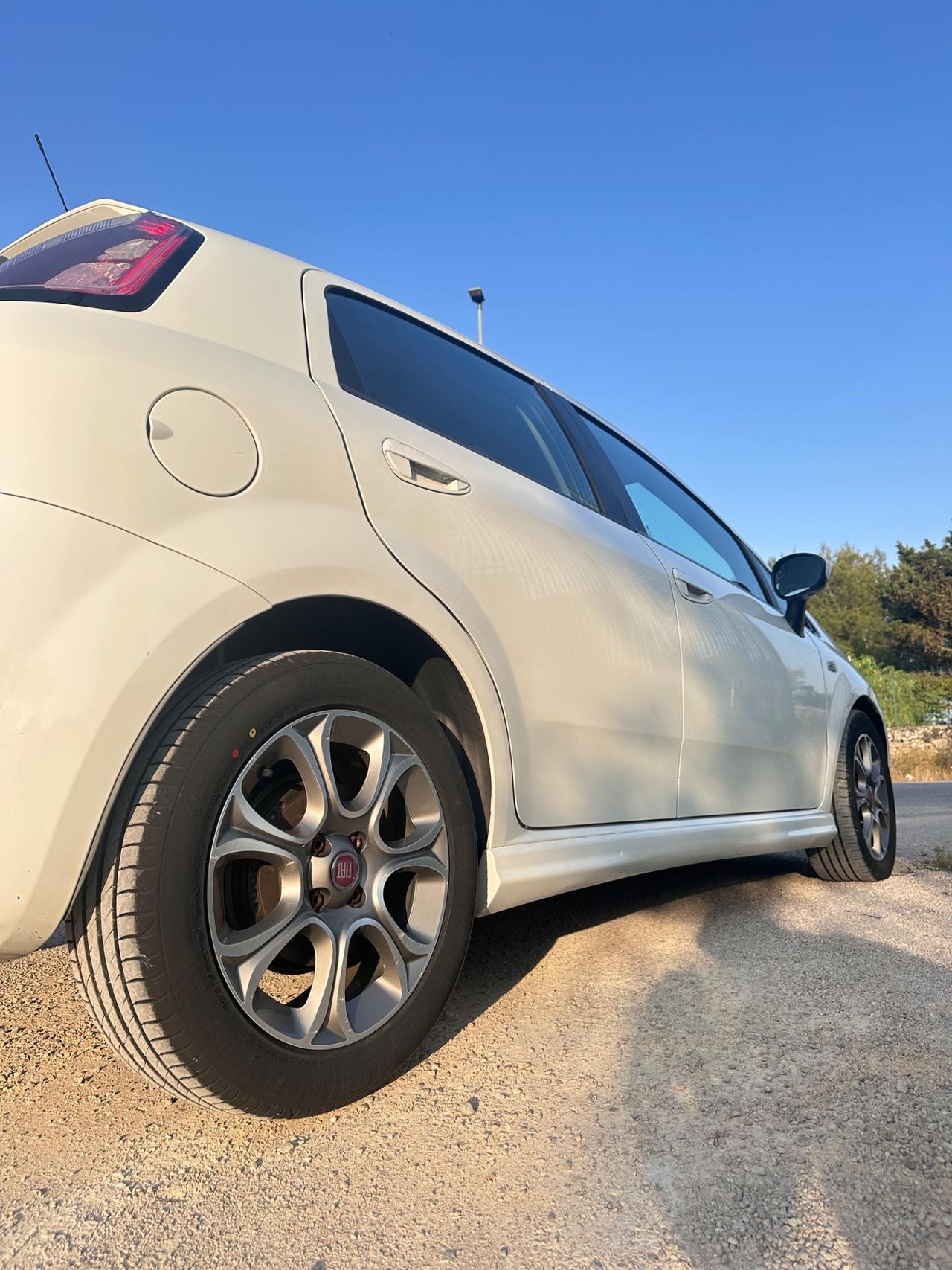 Fiat Punto 1.3 MJT 5 porte SPORT-2014