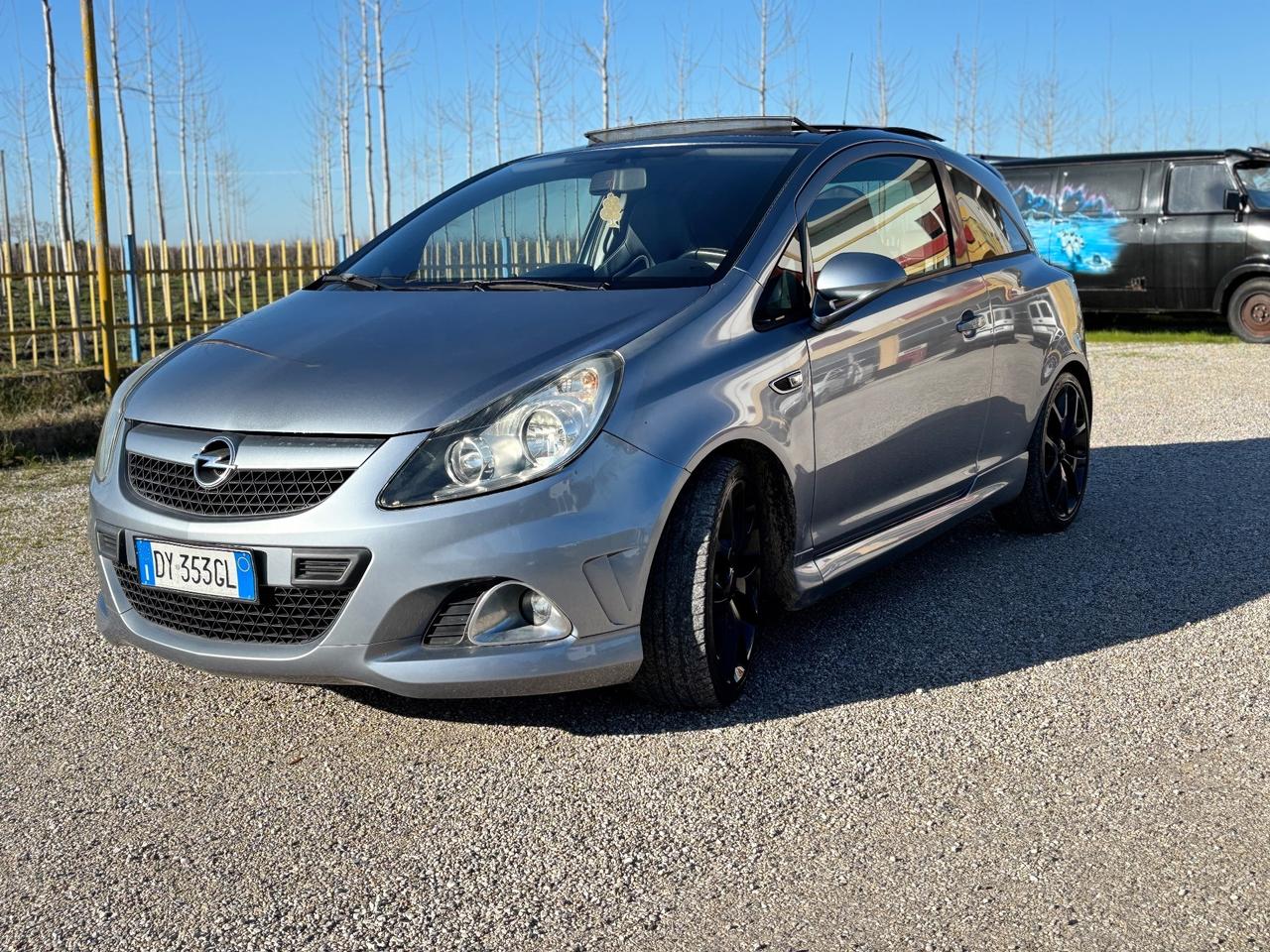 Opel Corsa 1.6 T 192CV 3 porte OPC