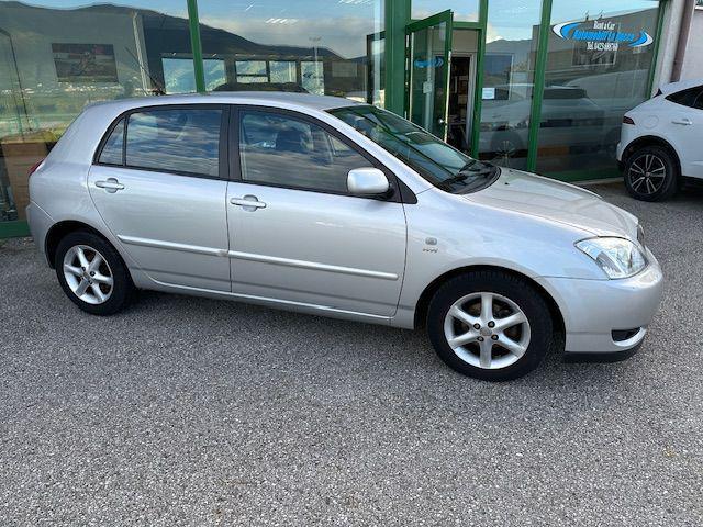 TOYOTA Corolla 1.6 16V 5 porte