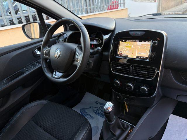 RENAULT Clio 1.5dCi 75CV Moschino Life