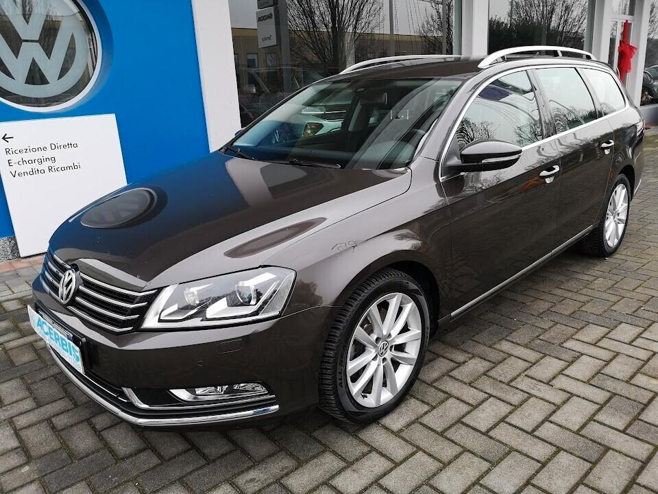 Volkswagen Passat Var. 2.0 TDI DSG High. BM.Tech. GANCIO DI TRAINO