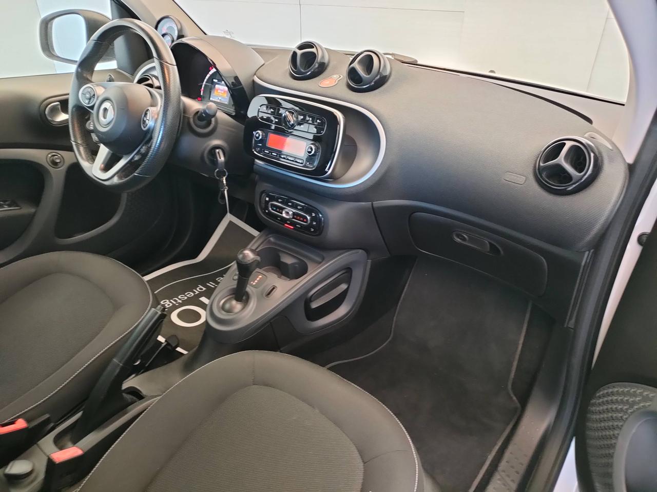 SMART Fortwo III 2015 - Fortwo 1.0 Superpassion 71cv twinamic