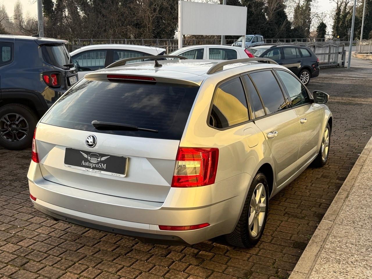 Skoda Octavia 1.6 TDI CR 115 CV DSG Wagon Executive