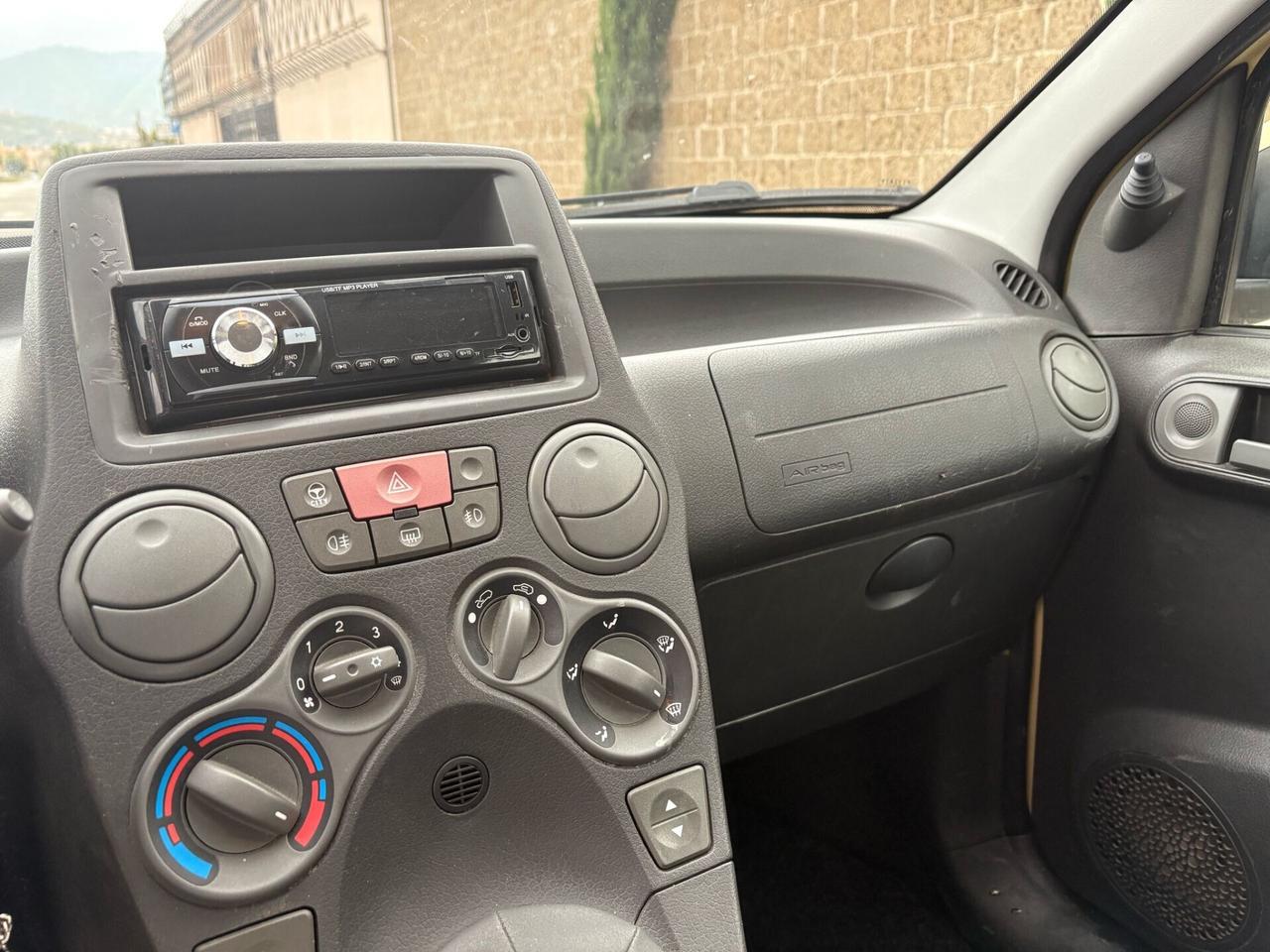 Fiat Panda 1.2 Benz-GPL di serie 12 mesi di garanzia