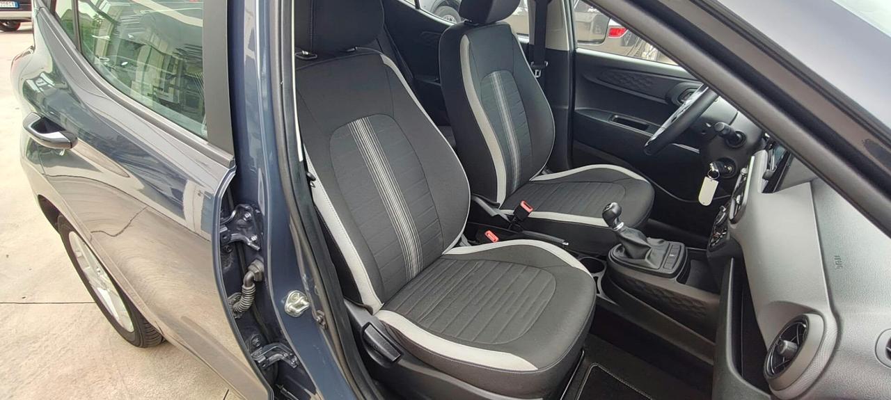 Hyundai i10 1.0 MPI Tech "SOLO 19.000 KM"