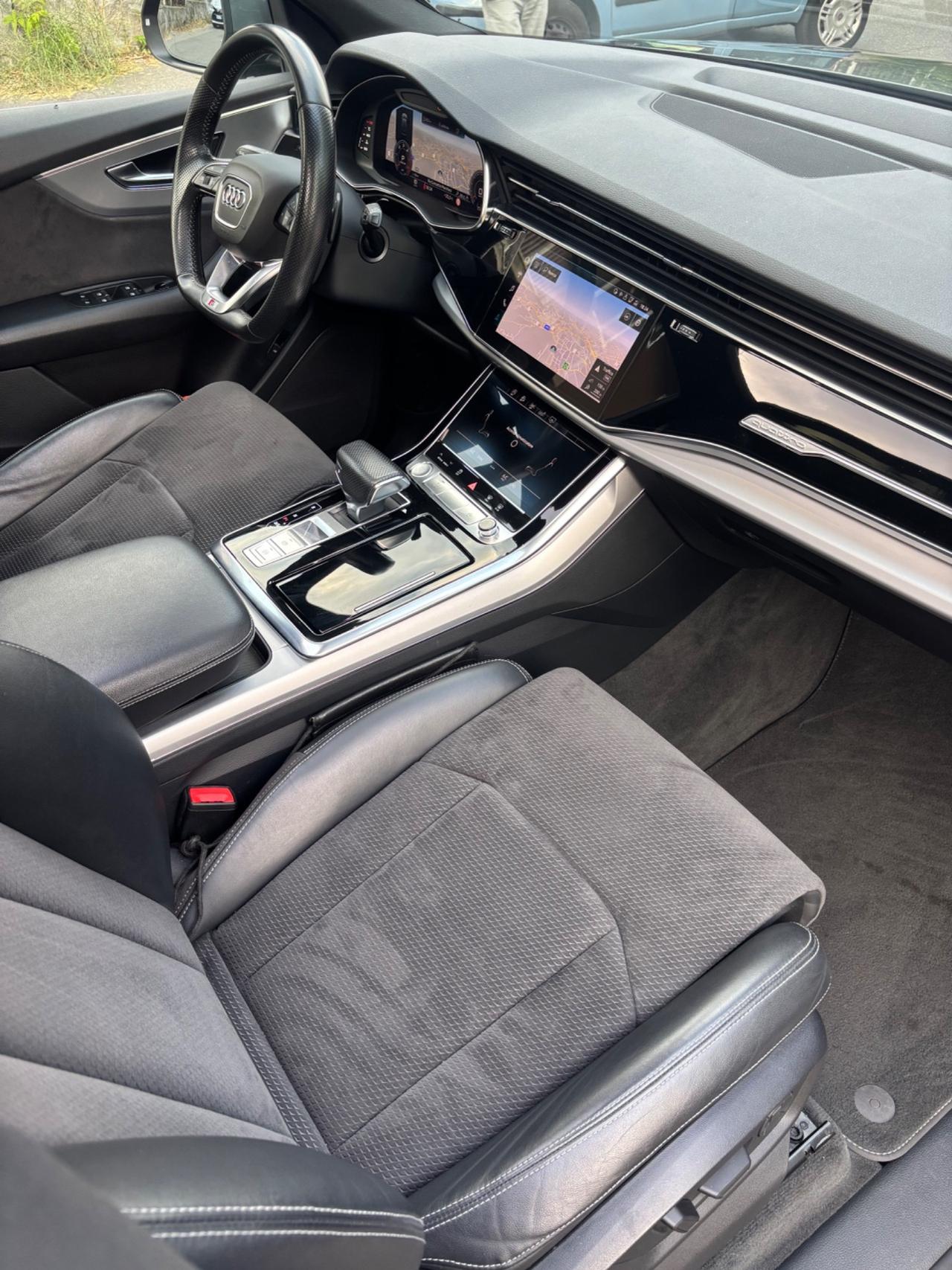 Audi Q8 50 TDI FULL OPTIONAL