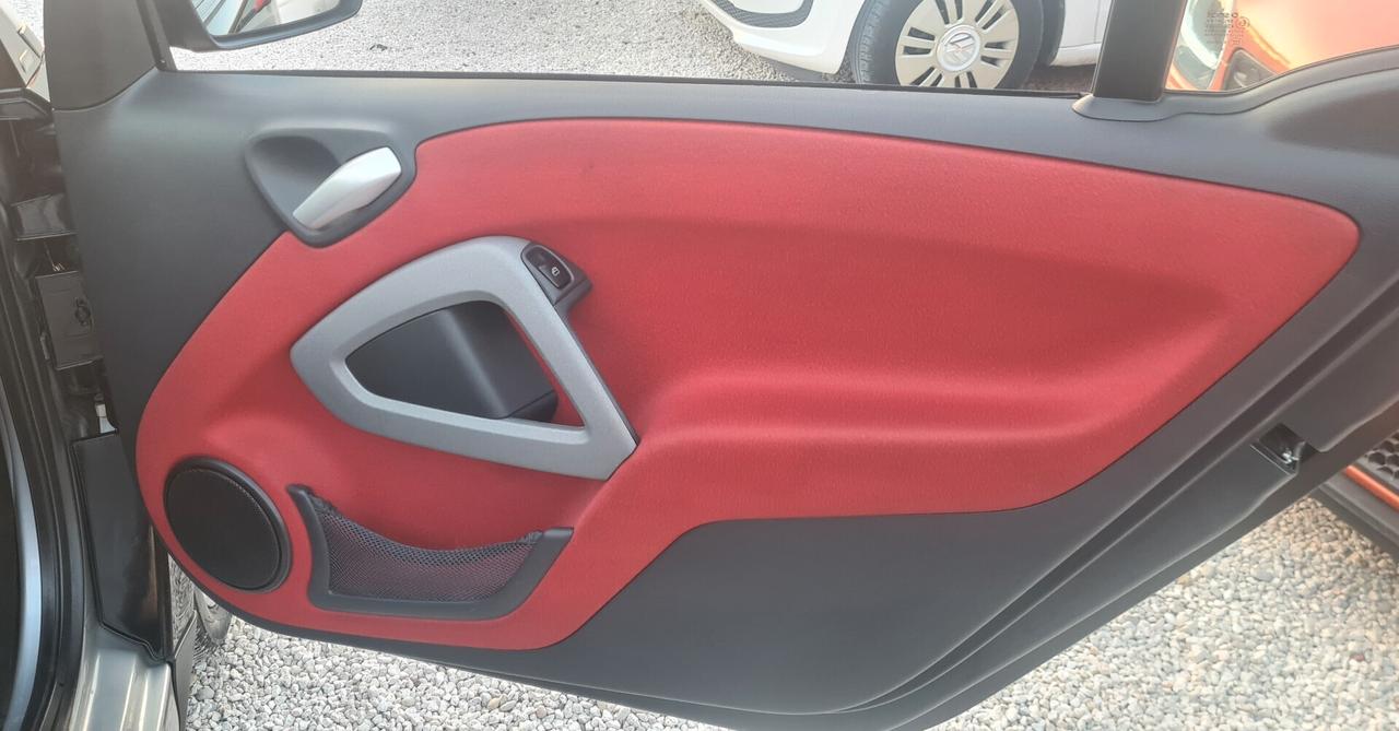 Smart ForTwo 1000 62 kW cabrio FRIZIONE E ATTUATORE NUOVI