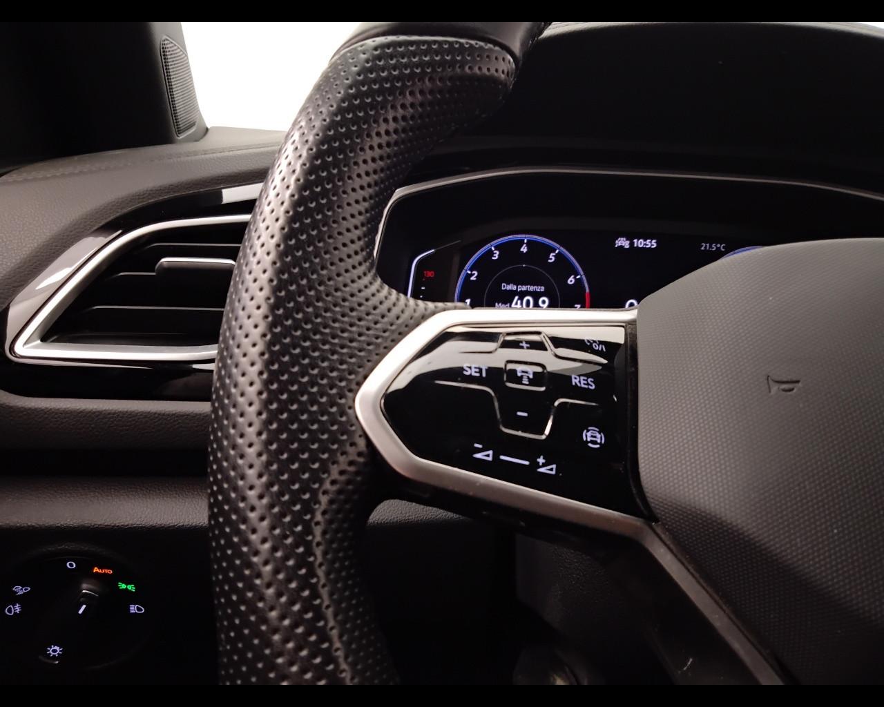 VOLKSWAGEN T-Roc 2022 - T-Roc 1.5 tsi R-Line