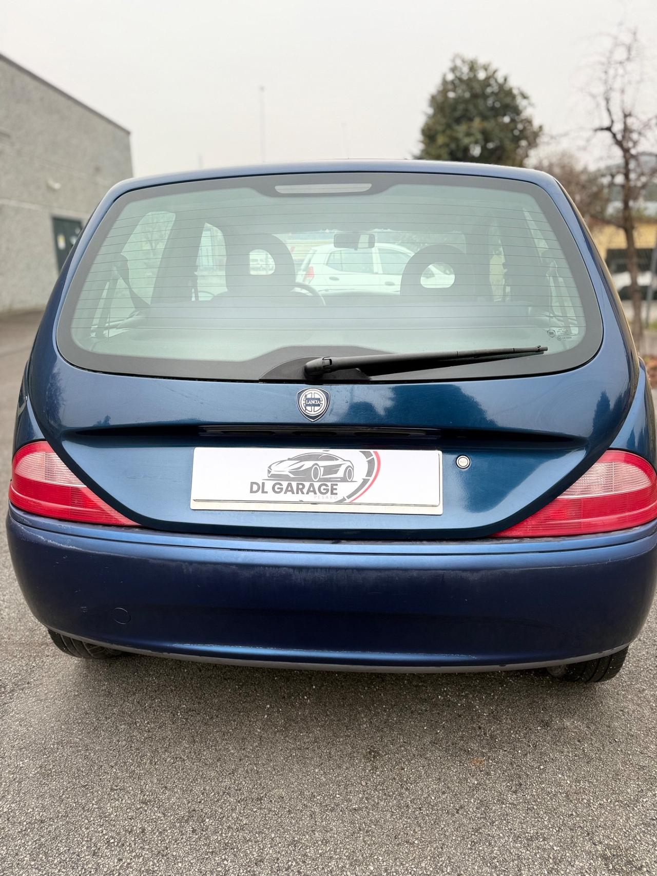 Lancia Y 1.2i cat LS