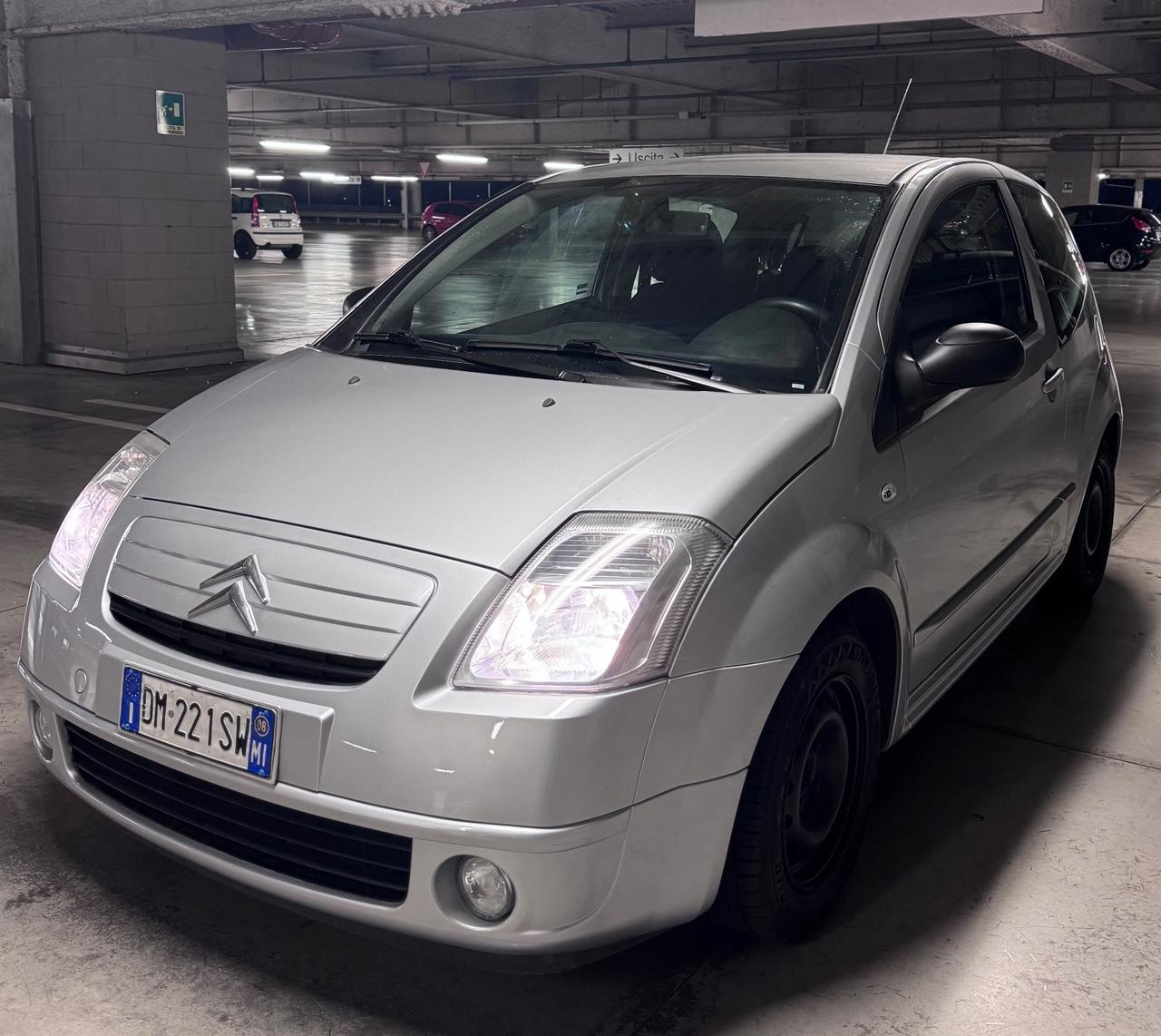 Citroën C2 1.1 VTR • Solo 42.110 km • Unico Proprietario