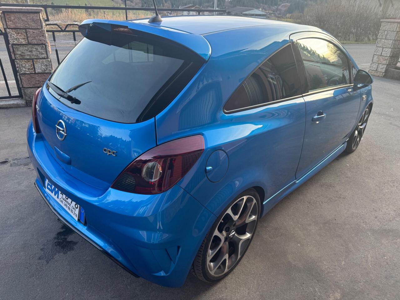 Opel Corsa 1.6 T 192CV 3 porte OPC