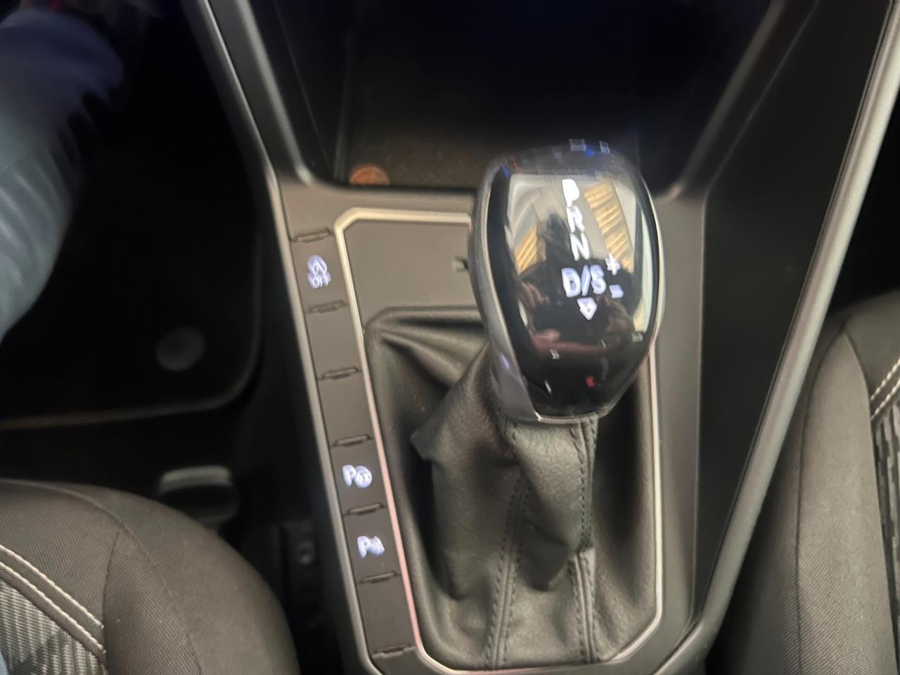 Volkswagen Polo 1.0 TSI 110 CV DSG R-Line OK NEOPATENTATI