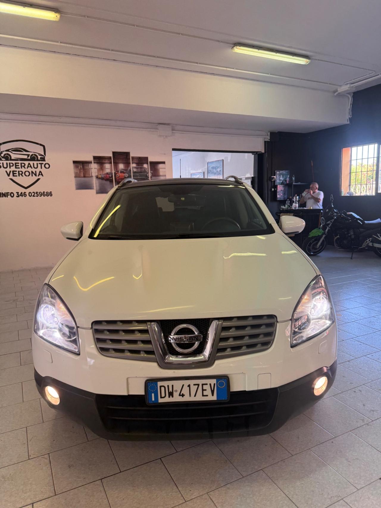 Nissan Qashqai 2.0 dCi DPF 4WD Tekna