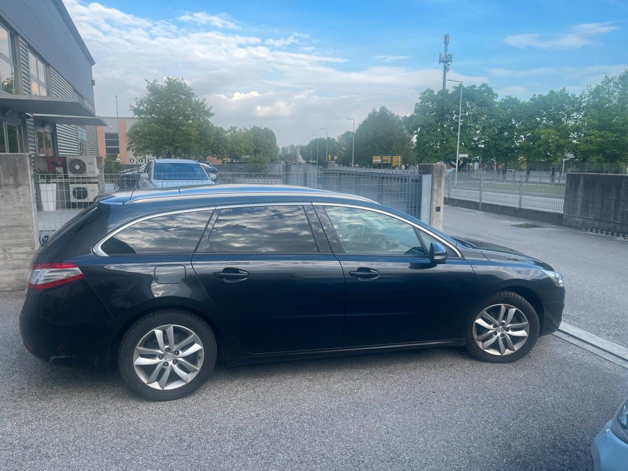 Peugeot 508 1.6 e-HDi 112CV cambio robotizzato S&S SW Ciel Business