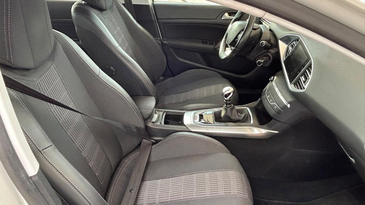 Peugeot 308 BlueHDi 130 S&S SW Business