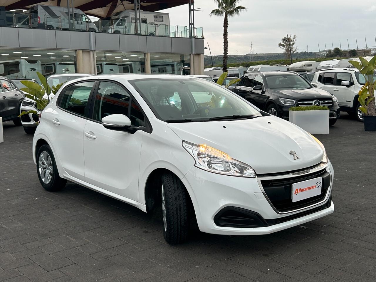 Peugeot 208 5p 1.6 bluehdi van 75cv