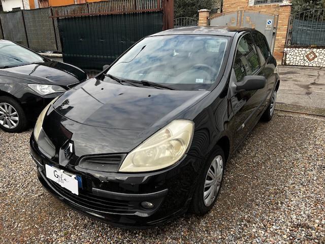 Renault Clio 1.2 16V 3 porte Dynamique