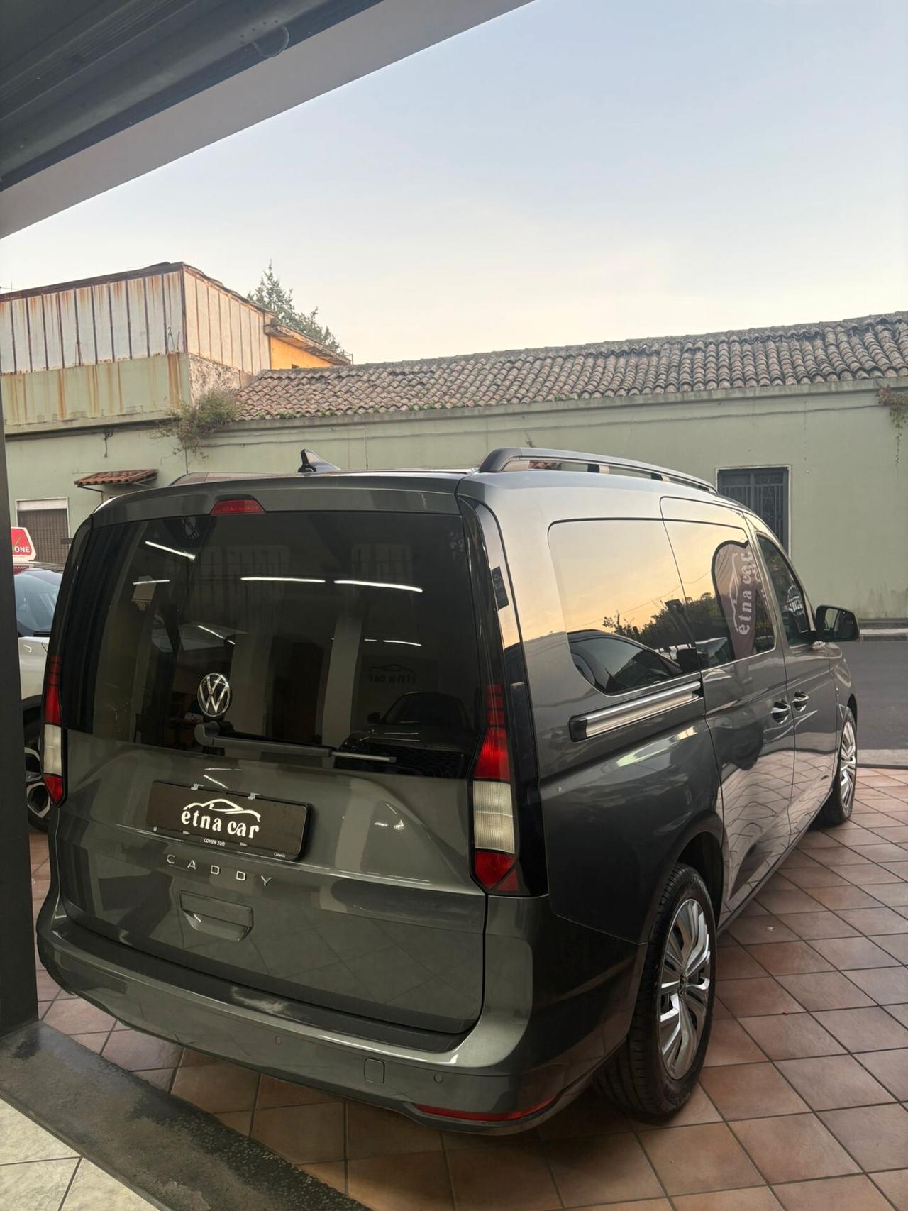 Volkswagen Caddy 2.0 TDI 102 CV Space Maxi