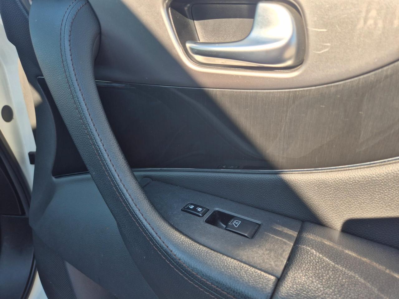 Infiniti QX70 3.0 diesel V6 AT S Premium