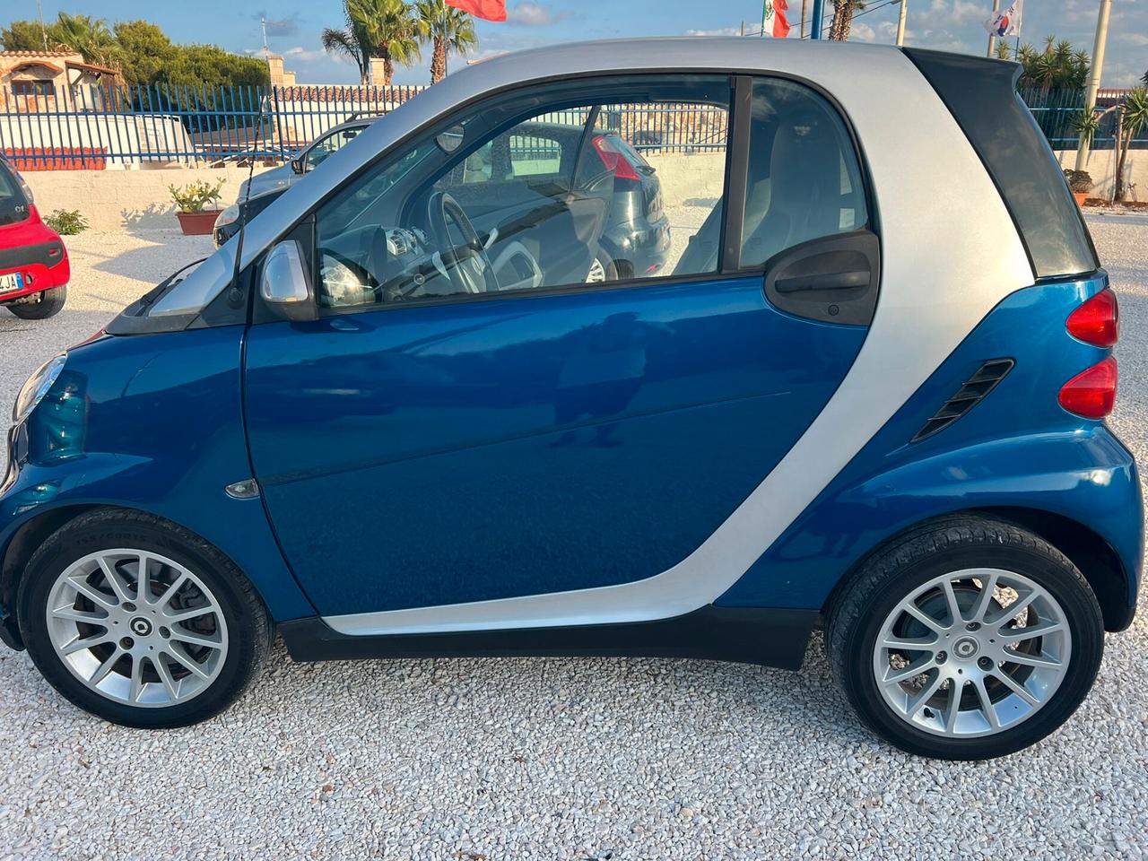 Smart ForTwo 1000 52 kW coupé limited one