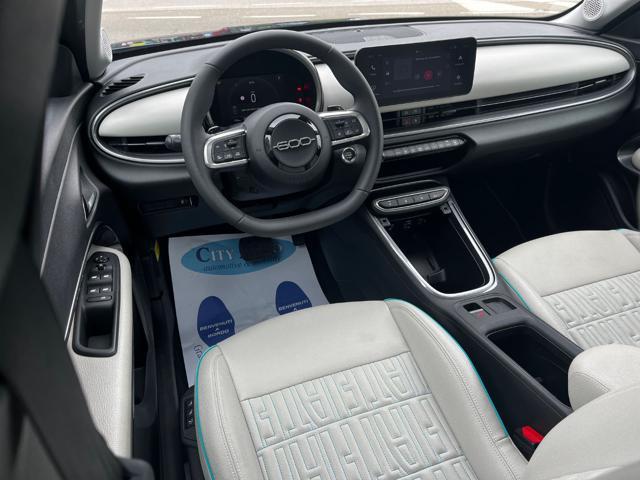 FIAT 600 Hybrid CV DCT MHEV La Prima