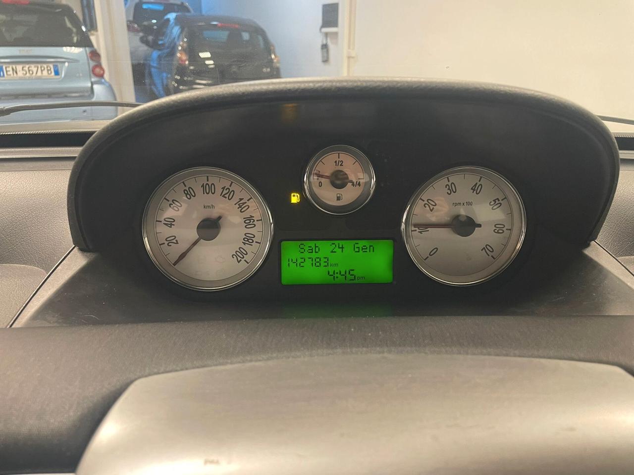 LANCIA YPSILON 1.2-OK NEOPATENTATI