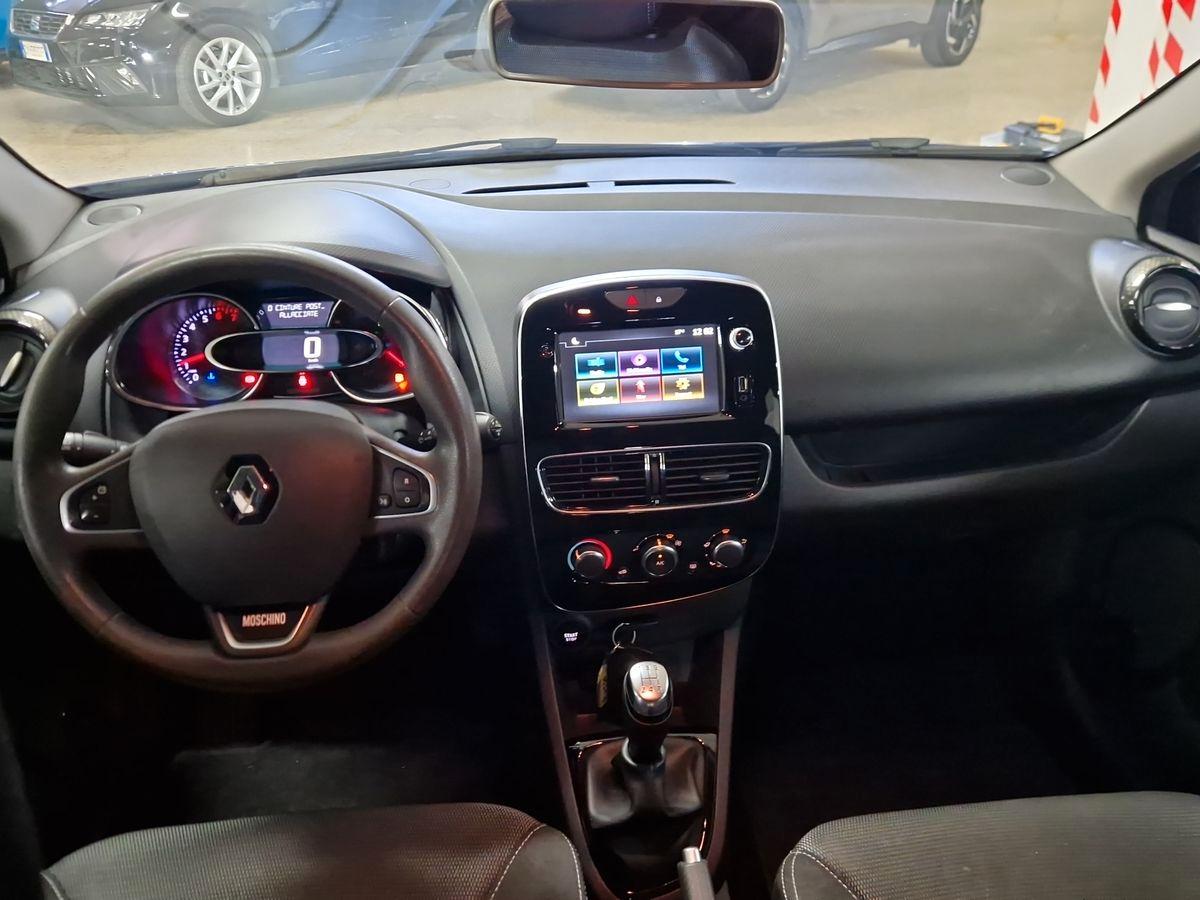 RENAULT Clio 0.9 tce Moschino Life 75cv