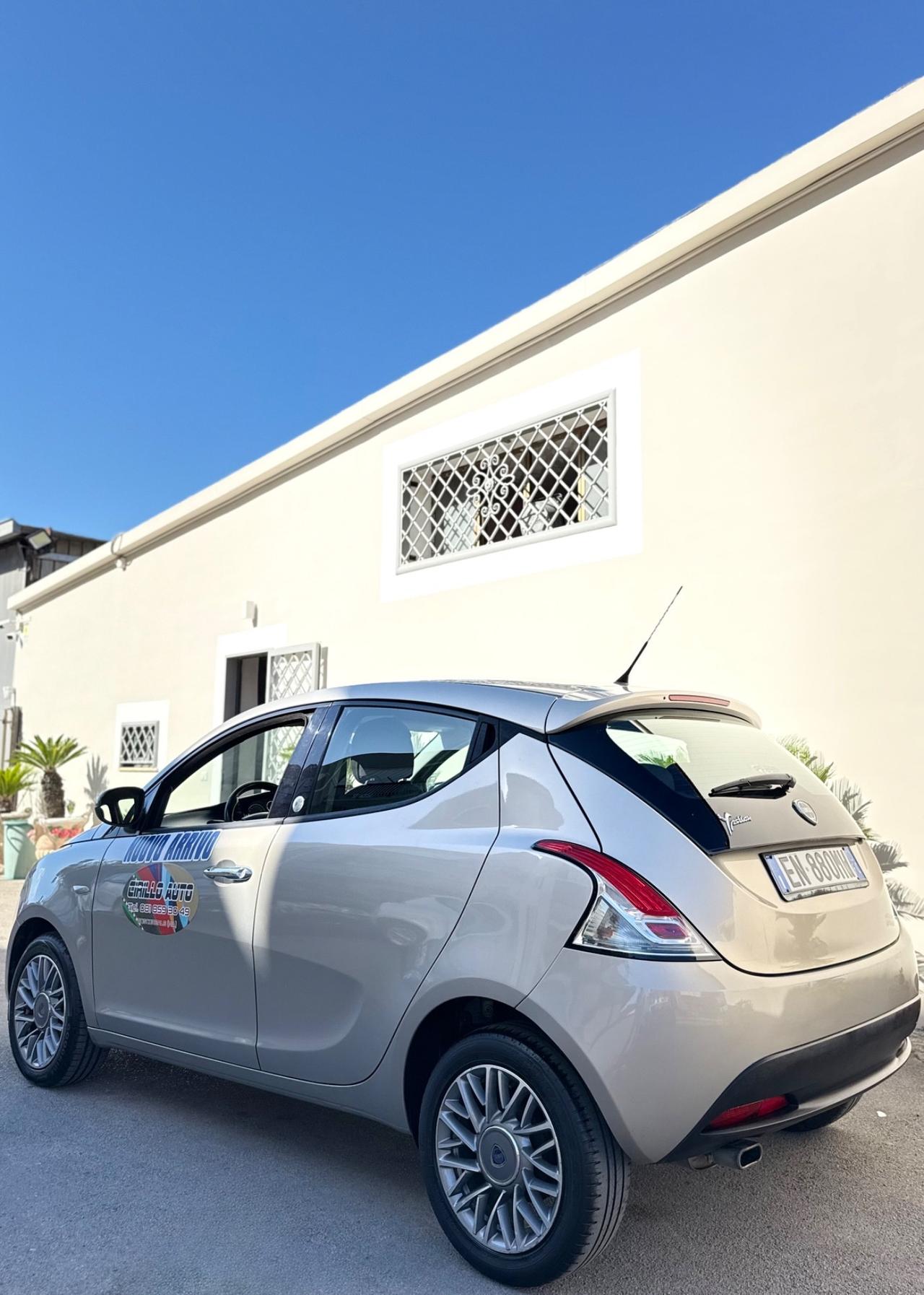 Lancia Ypsilon 1.2 Gpl 70 Cv