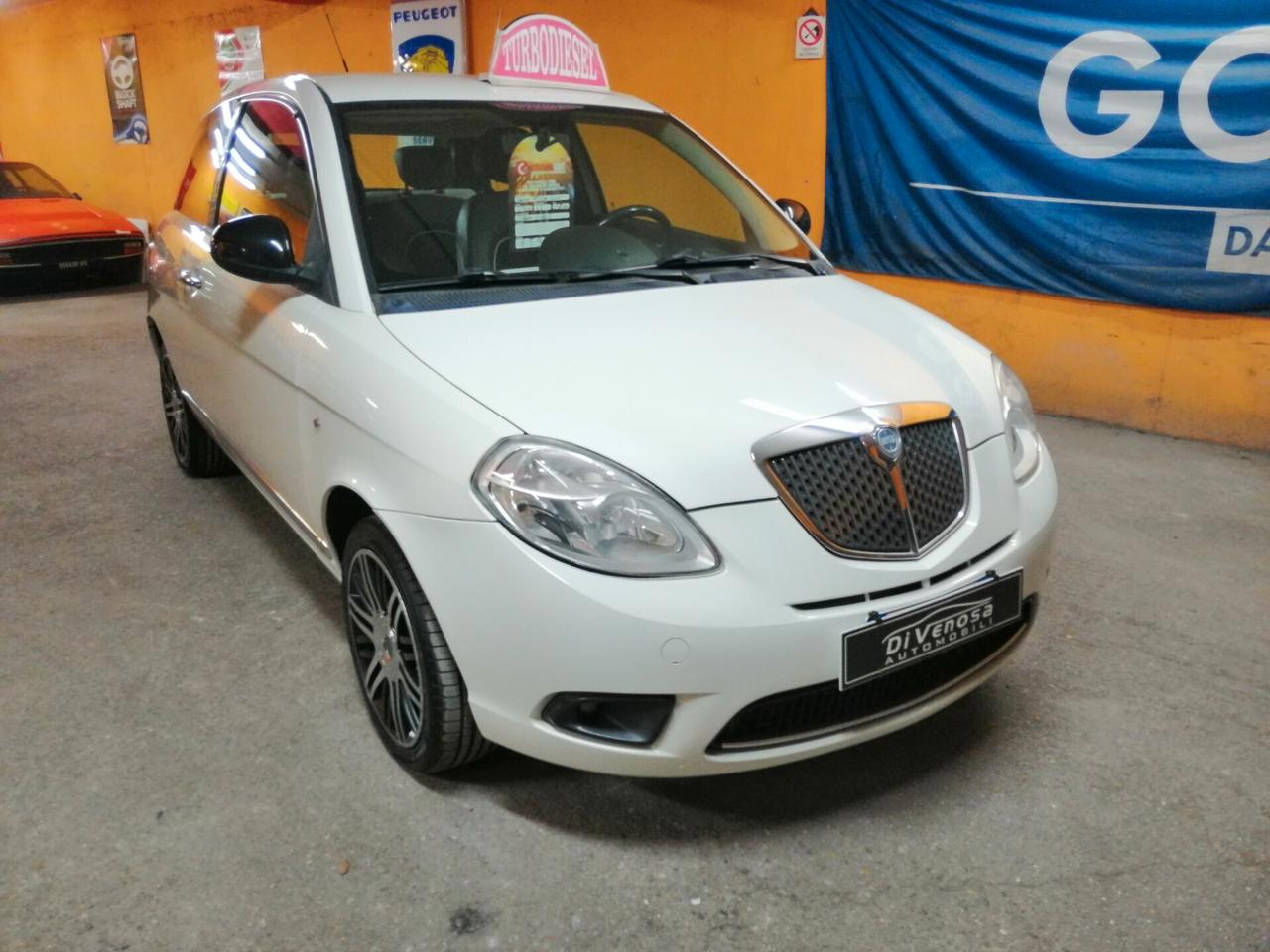 Lancia Ypsilon 1.3 MJT 75 CV Elle
