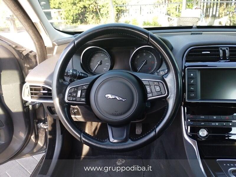 Jaguar XE Diesel 2.0d Pure 180cv auto