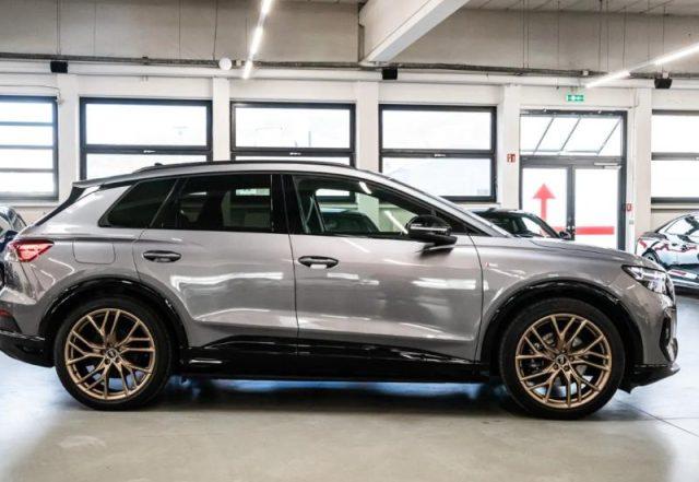 AUDI Q4 e-tron Q4 35 e-tron S line edition