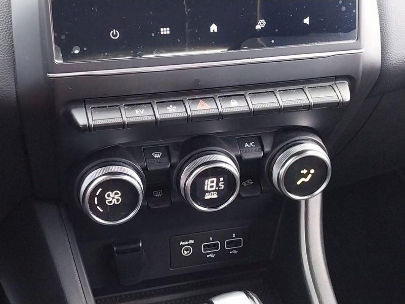 Renault Captur 1.6 E-TECH Hybrid Intens Auto 145cv 1.6 E-Tech hybrid Intens 145cv auto