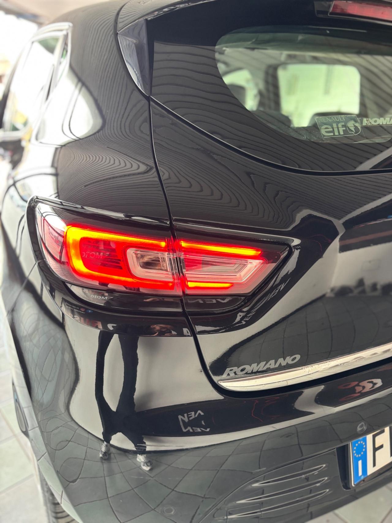 Renault Clio TCe 12V 90 CV 5 porte Moschino Intens