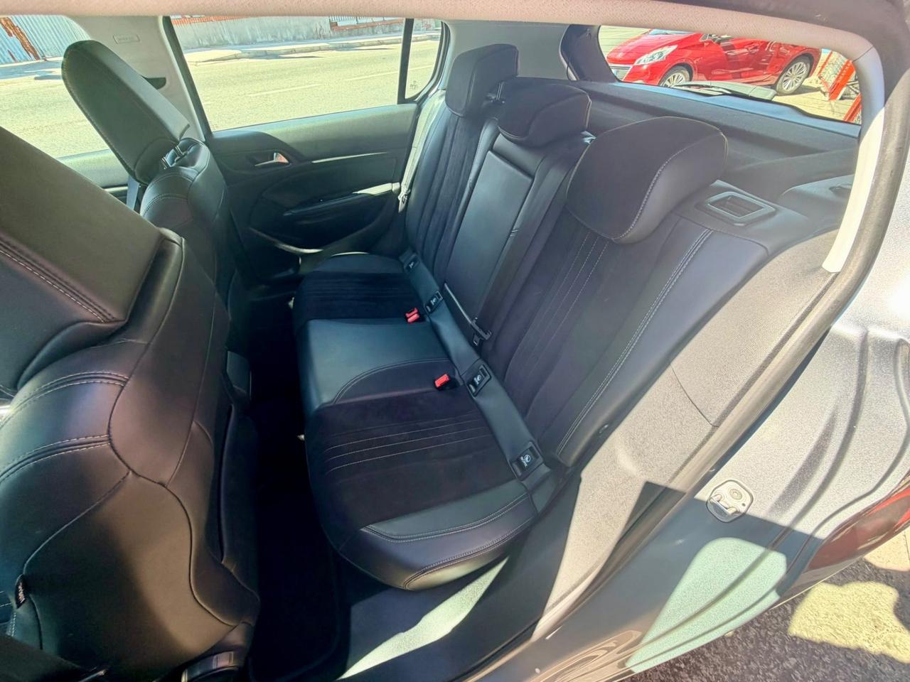 Peugeot 308 BlueHDi 120 S&S EAT6 GT Line