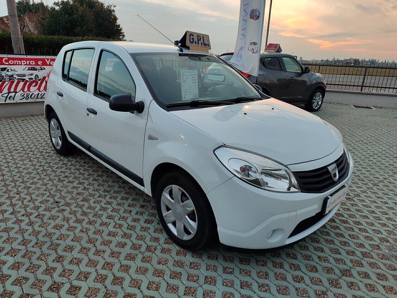 Dacia Sandero 1.4 benzina~NEOPAT~GPL~170.000~GARANZIA~2010