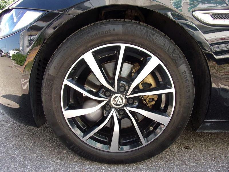 Jaguar XE XE 2.0 D Turbo aut. Prestige Business Edition