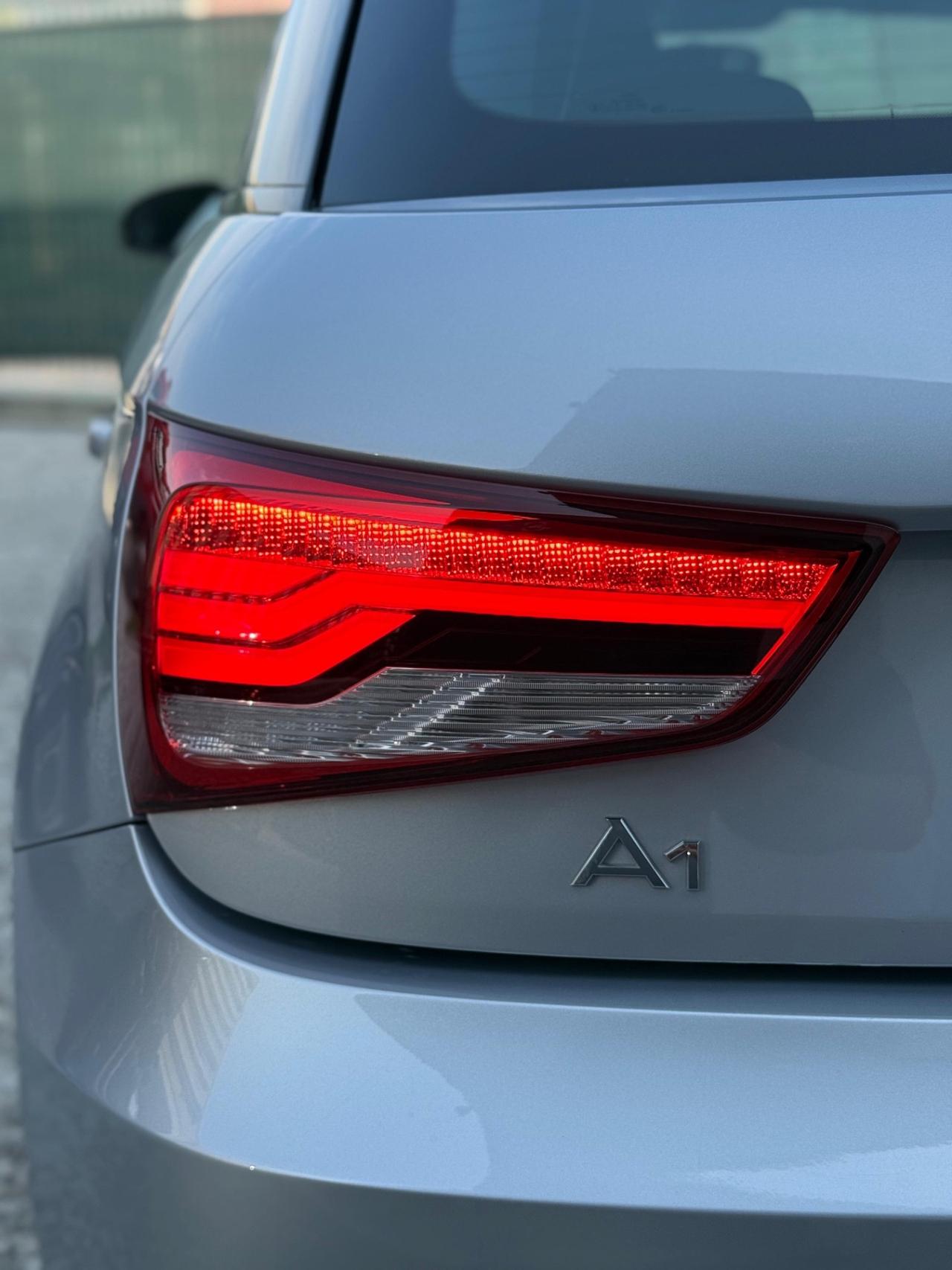 Audi A1 1.6 TDI 116 CV km 137 mil anno 2015 euro 6