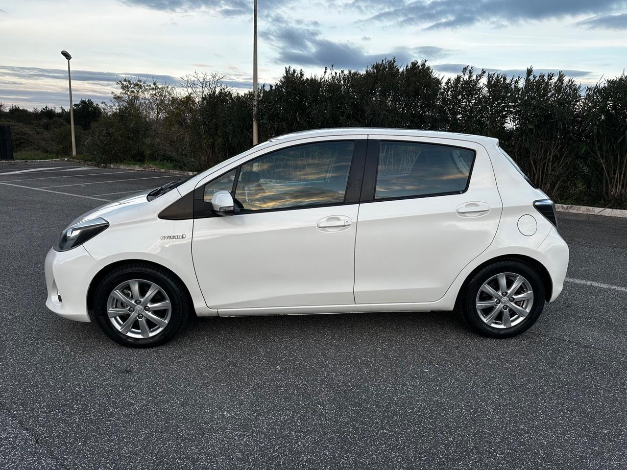Toyota Yaris Hybrid Lounge Unico Proprietario